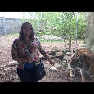 Meet your Posher, Julia