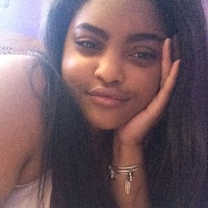 Meet your Posher, Courtney