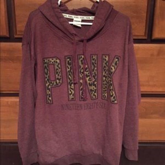 ❌SOLD❌ VS PINK Maroon Cheetah Hoodie