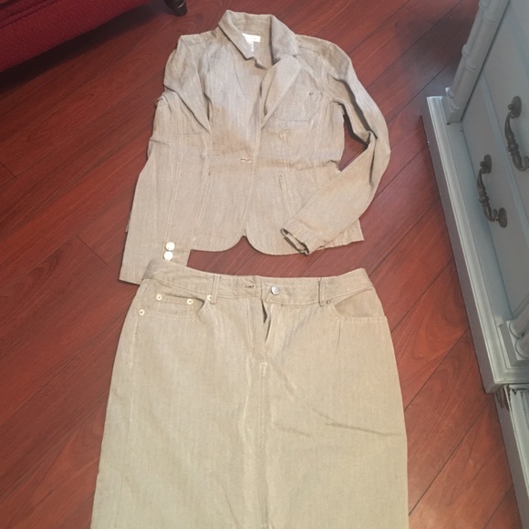 Isaac Mizrahi suit (casual or dress)
