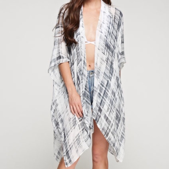 Love Stitch Raine Kimono