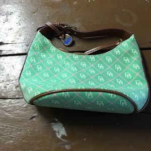 Gently used authentic Dooney & Bourke bag!