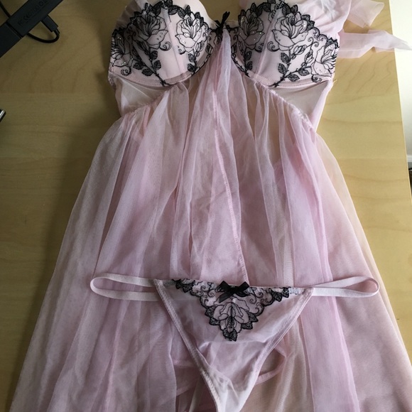 Beautiful Victoria's Secret Floral Lingerie Set!