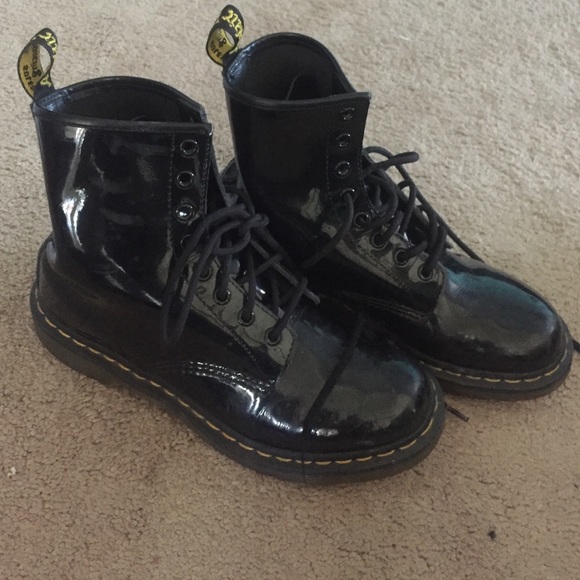 Patent leather DR. MARTENS