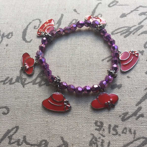 Red hat bracelet - Picture 2 of 3