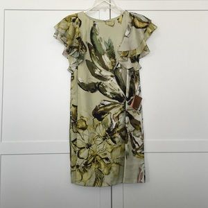 NWT! Ali Ro Flutter Sleeve Shift Dress Size 2