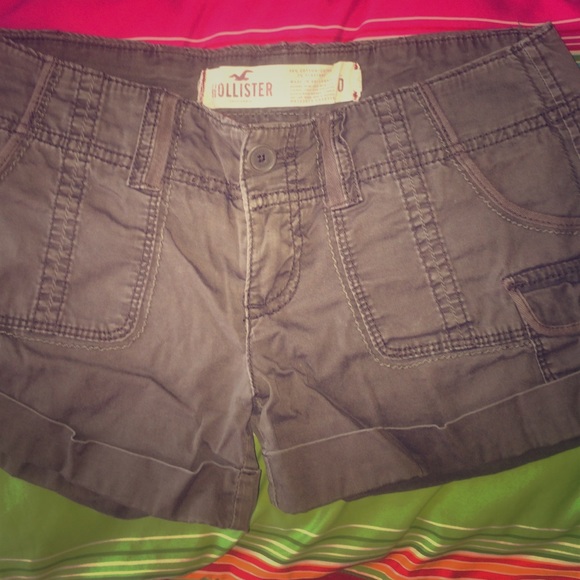 Hollister brown shorts