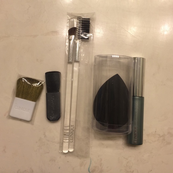 NEW 6 piece makeup set