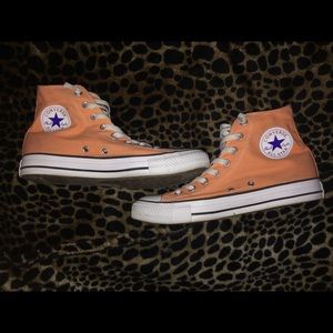 Converse high top Tangerine orange woman size 9