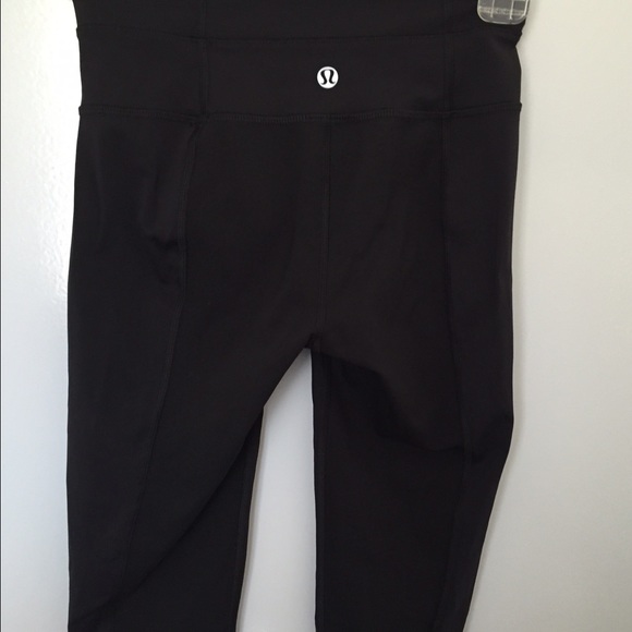 Lululemon Bandha Crop Black Size 4