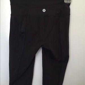 Lululemon Bandha Crop Black Size 4