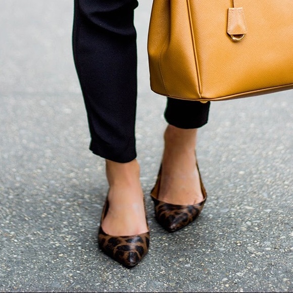 〰HP〰•Seychelles Leopard Flats• - Picture 3 of 4
