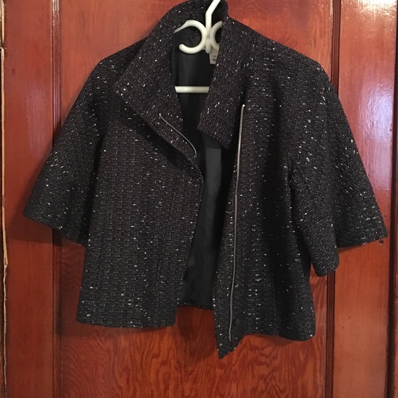 Cropped tweed 3/4 sleeve jacket