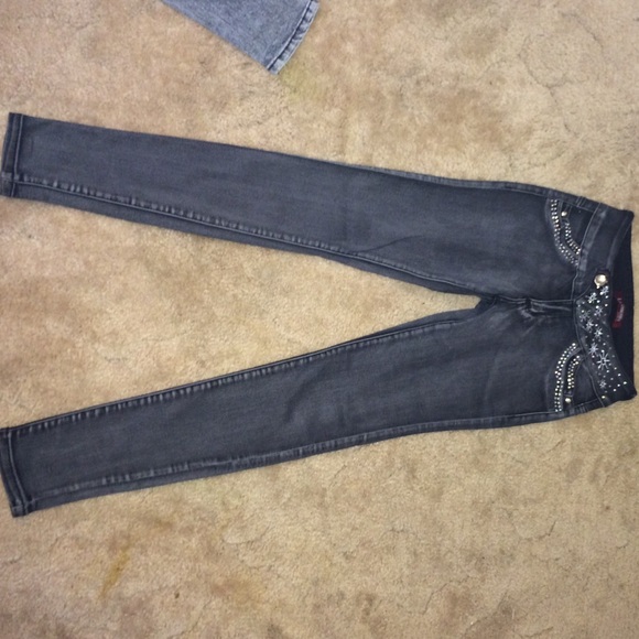 Brand New! Never worn . Size 3/4 !