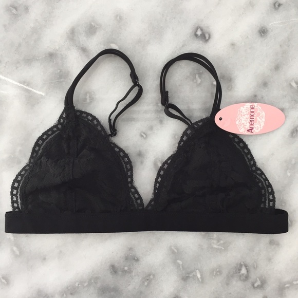 Black Lace Bralette - Picture 2 of 4