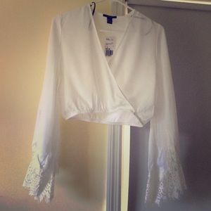 Forever 21 S Surplice Lace Bell Sleeve Crop Top