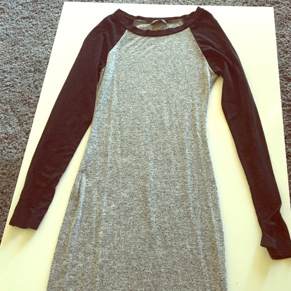 Long sleeve midi dress