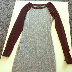 Long sleeve midi dress