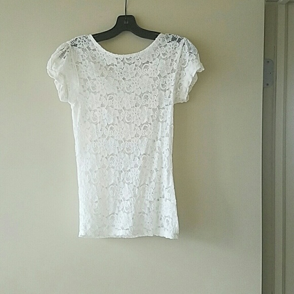 Express lace tee