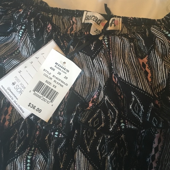 Cinched bottom crop top - Picture 3 of 3