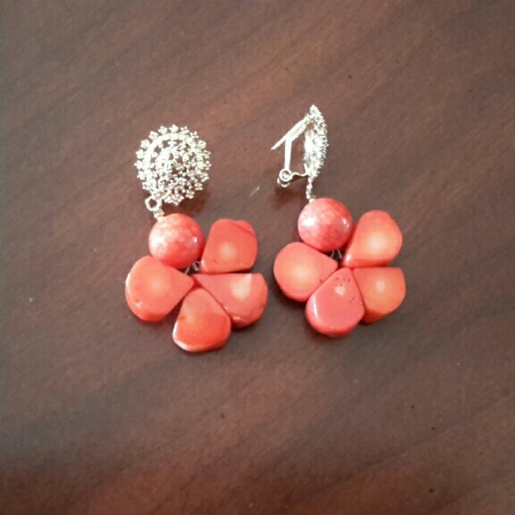 Stunning Angel Skin/coral Jewelry Set - Picture 4 of 4