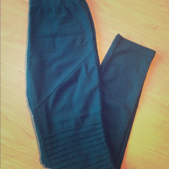 Cute,thin,but not see through, LEGGINGS