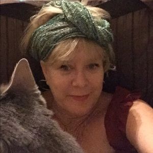 Meet your Posher, Virginia