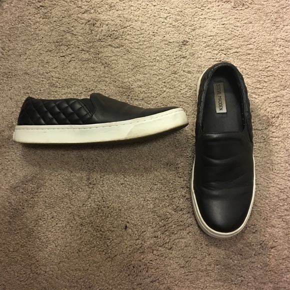 Steve Madden slip on sneakers