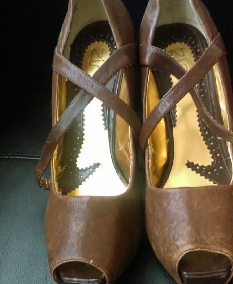 Final Sale Fun Vintage Zinc Sandal