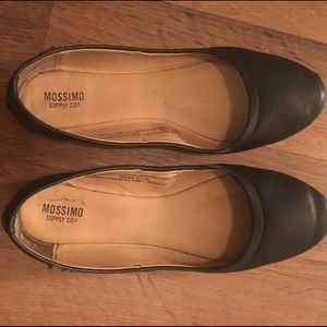 Black Mossimo flats
