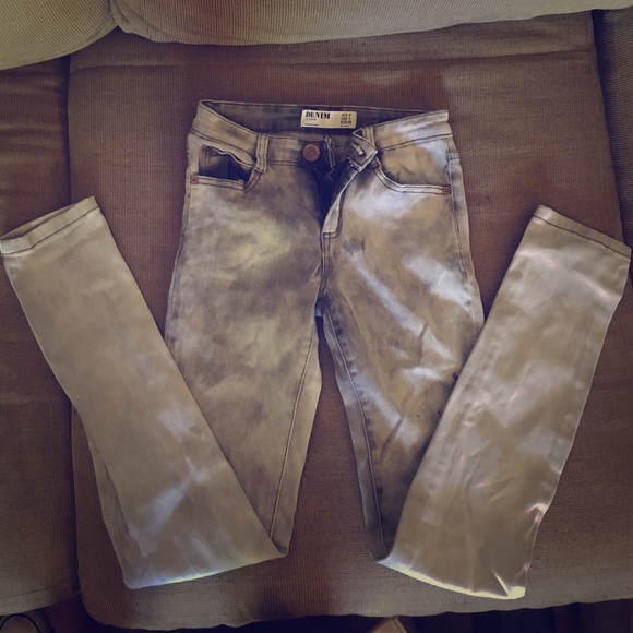 Denim Cotton On Acid Wash/Distressed Jeans