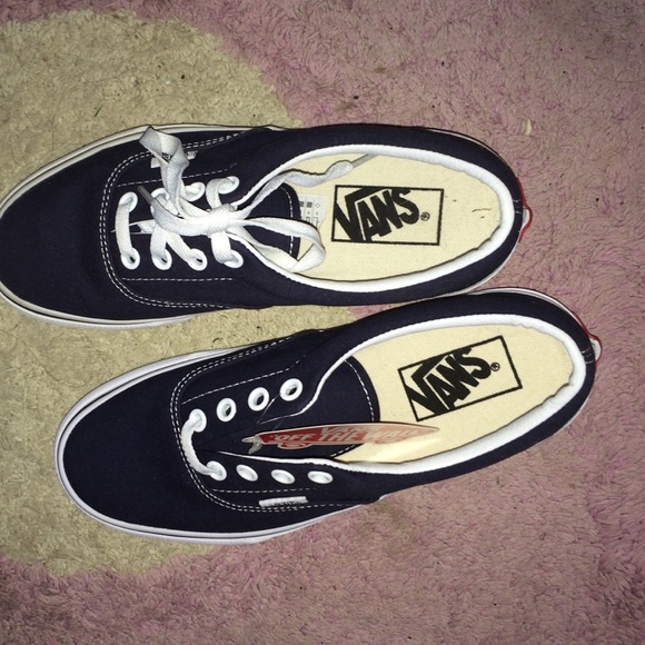 Navy blue era vans