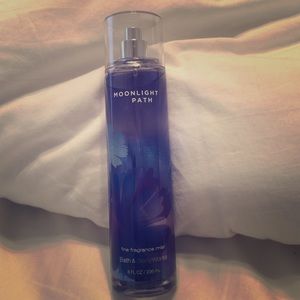 Moonlight path body spray