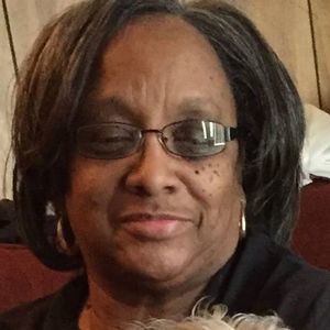 Meet your Posher, Gloria