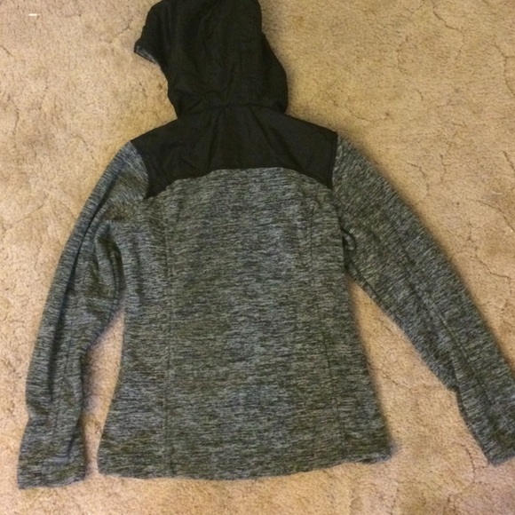 Snow Zip up jacket! Brand New .Tags still on - Picture 4 of 4