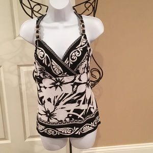 DRESSY TANK TOP