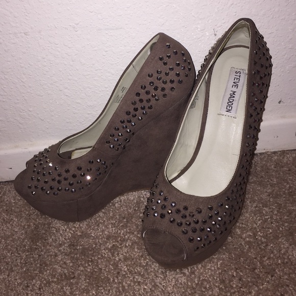 Steve Madden wedges