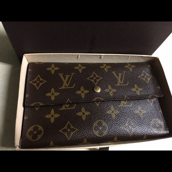 Authentic Louis Vuitton Wallet