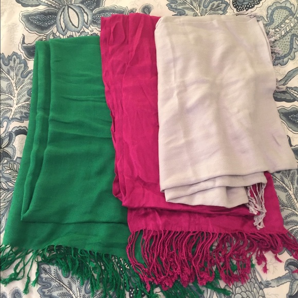 3 pashminas