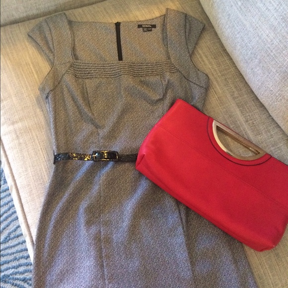 XOXO Dresses & Skirts - XOXO Pencil Dress