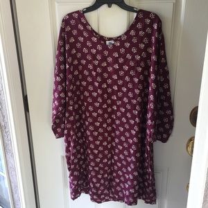 Old Navy Flower Patterned Maroon Shift Dress