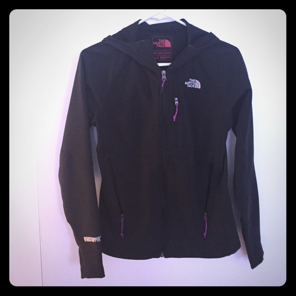 💕 The North Face Windstopper jacket ✨