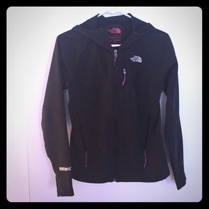 💕 The North Face Windstopper jacket ✨