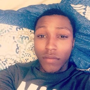 Meet your Posher, Troy