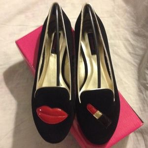Dollhouse Hot Lips and Lipstick flats women's 9