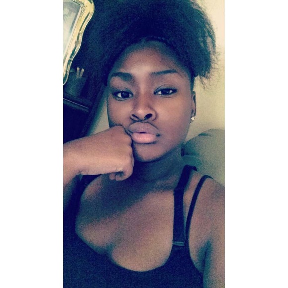 Meet your Posher, Kameyah - Picture 1 of 1