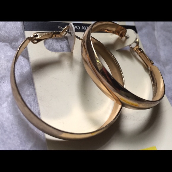 White Stag Gold Tone Hoop Pierced Earrings - Picture 3 of 3