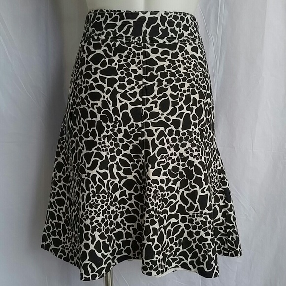 Skirt - Picture 2 of 4