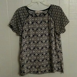 Super cute boho blouse!