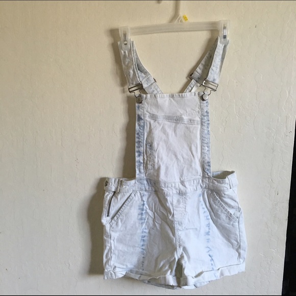 Overall shorts